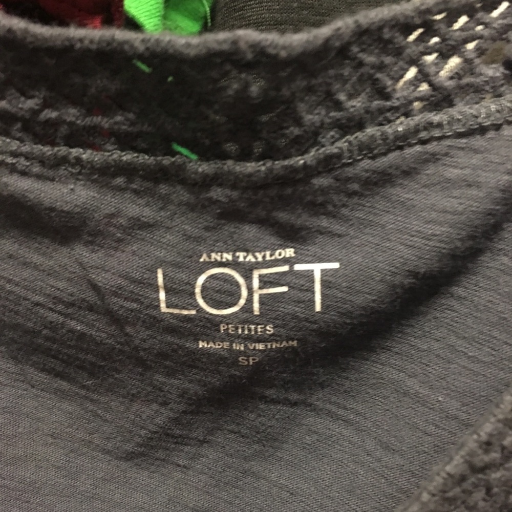 Beautiful Crochet Neck Shirt - Picture 5 of 7